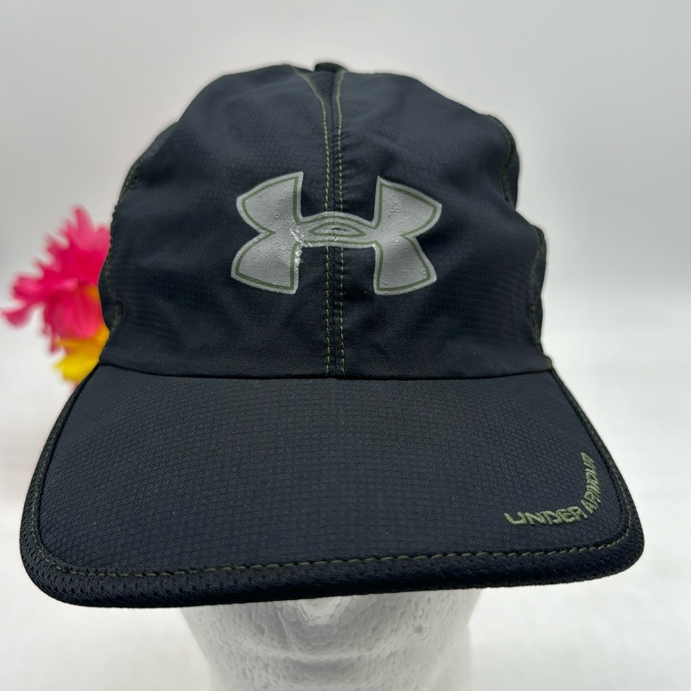 Under Armour Black Baesball Cap Hat with Gray Logo HT5314E